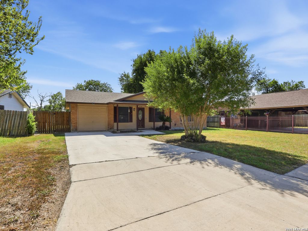 7614 Glen Briar, San Antonio, TX 78239