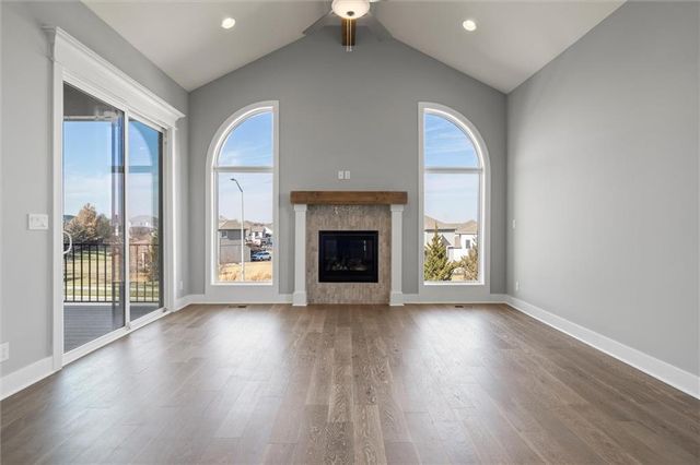 17366 S Raintree Drive Bldg J Unit 40, Olathe, KS 66062