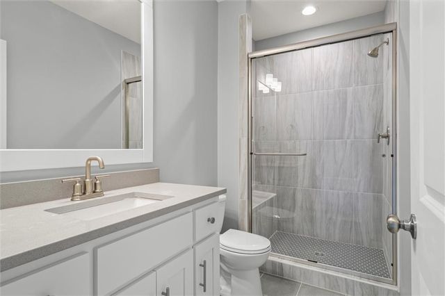 17366 S Raintree Drive Bldg J Unit 40, Olathe, KS 66062