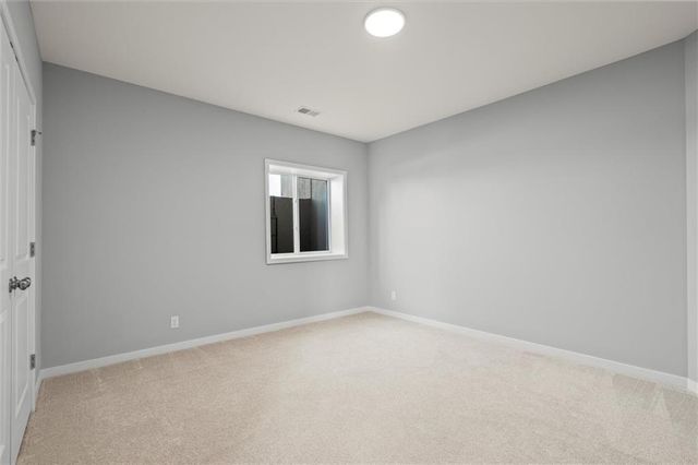 17366 S Raintree Drive Bldg J Unit 40, Olathe, KS 66062