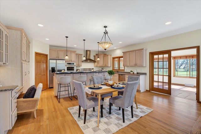 5753 Dawley Drive, Fitchburg, WI 53711