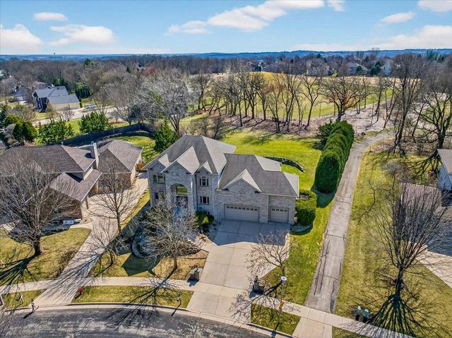 5753 Dawley Drive, Fitchburg, WI 53711