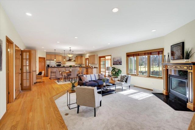 5753 Dawley Drive, Fitchburg, WI 53711