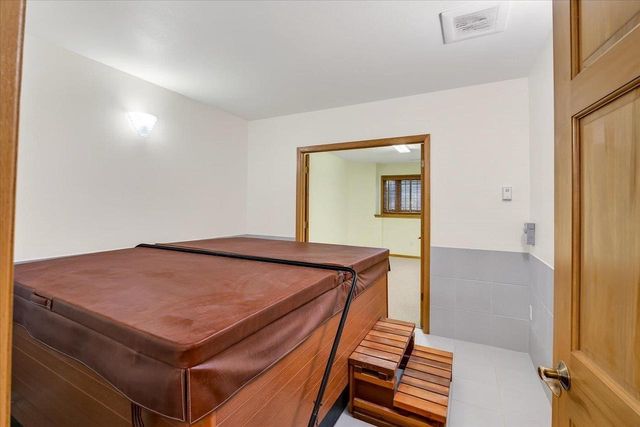 5753 Dawley Drive, Fitchburg, WI 53711