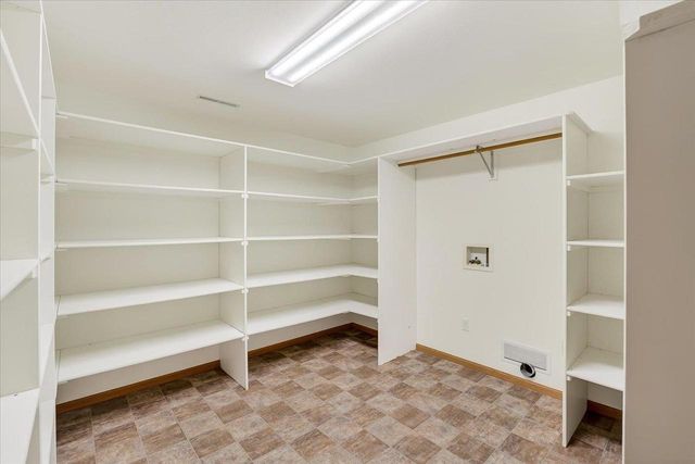 5753 Dawley Drive, Fitchburg, WI 53711