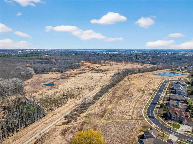 5753 Dawley Drive, Fitchburg, WI 53711