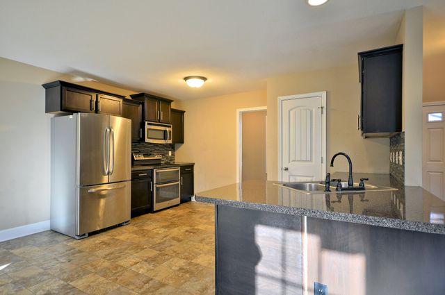 446 CYPRUS CT, Clarksville, TN 37040