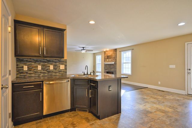 446 CYPRUS CT, Clarksville, TN 37040