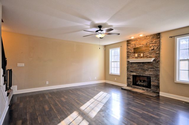 446 CYPRUS CT, Clarksville, TN 37040