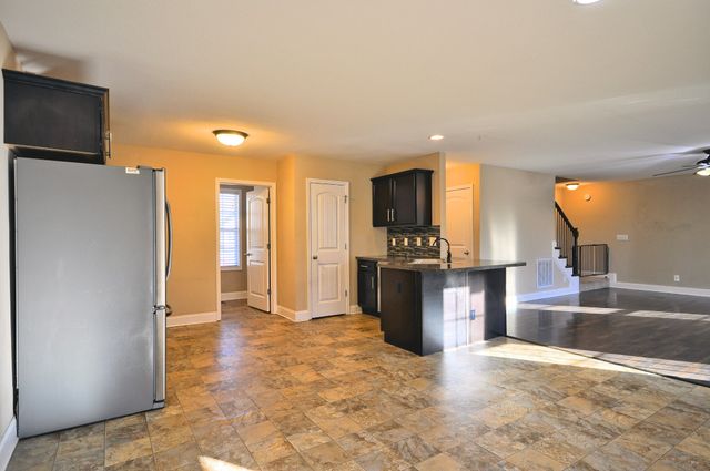 446 CYPRUS CT, Clarksville, TN 37040
