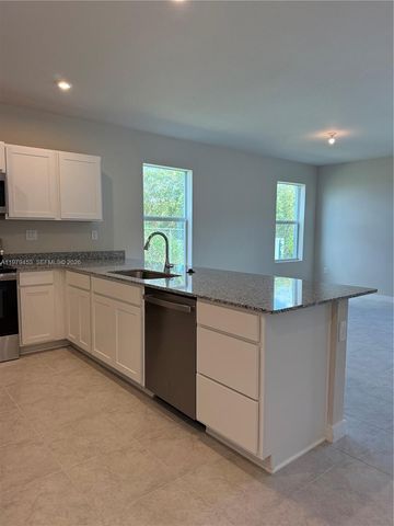 671 NW 10th Ct, Florida City, FL 33034