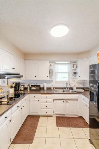 6354 Freeman Avenue, Kansas City, KS 66102