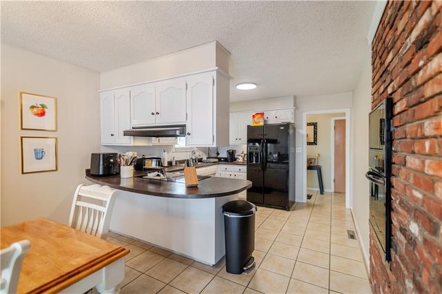 6354 Freeman Avenue, Kansas City, KS 66102