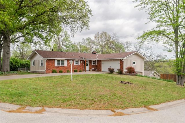 6354 Freeman Avenue, Kansas City, KS 66102