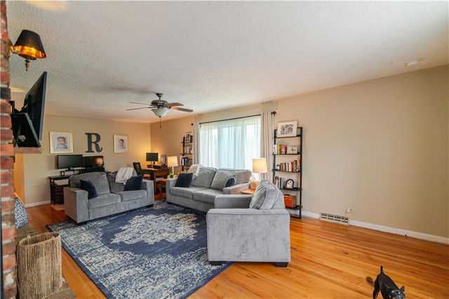 6354 Freeman Avenue, Kansas City, KS 66102