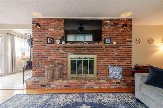 6354 Freeman Avenue, Kansas City, KS 66102