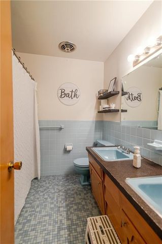 6354 Freeman Avenue, Kansas City, KS 66102