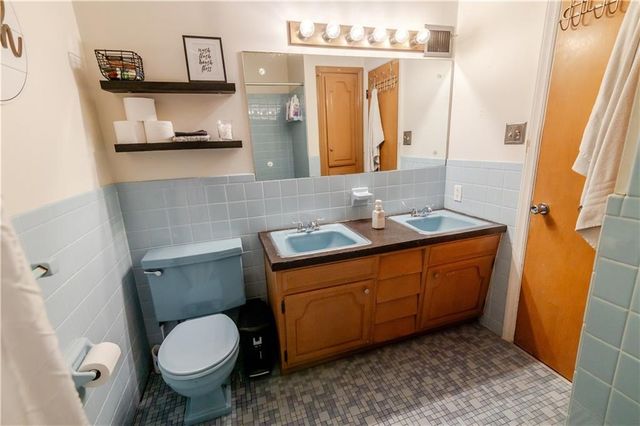 6354 Freeman Avenue, Kansas City, KS 66102