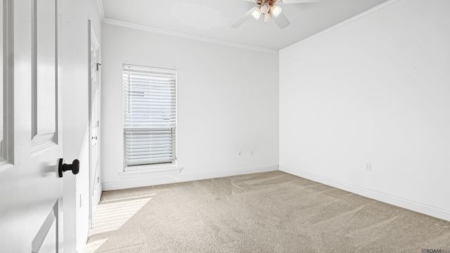 13583 Lakeway Dr, Prairieville, LA 70769