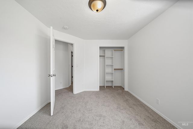 4766 N Bruxelles Dr, Boise, ID 83704