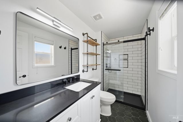 4766 N Bruxelles Dr, Boise, ID 83704