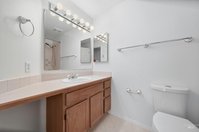 4766 N Bruxelles Dr, Boise, ID 83704
