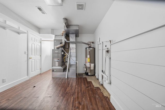 4766 N Bruxelles Dr, Boise, ID 83704