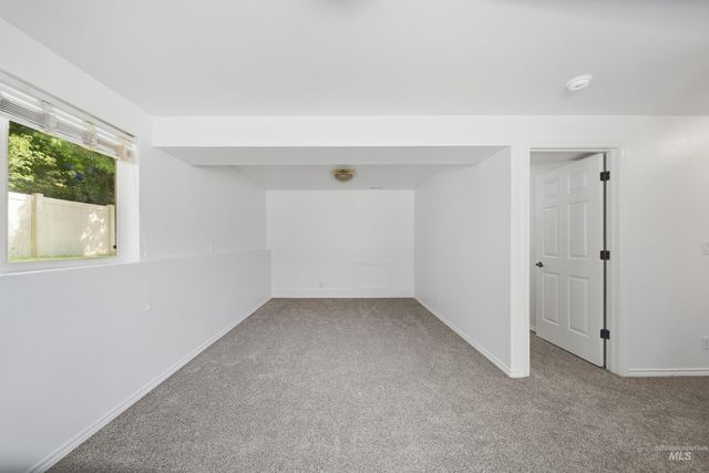 4766 N Bruxelles Dr, Boise, ID 83704