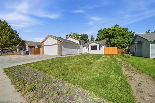 4766 N Bruxelles Dr, Boise, ID 83704