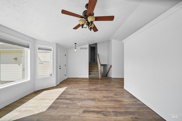 4766 N Bruxelles Dr, Boise, ID 83704
