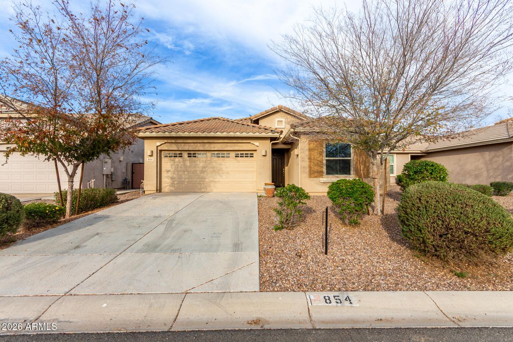854 W LOWELL Drive, San Tan Valley, AZ 85140
