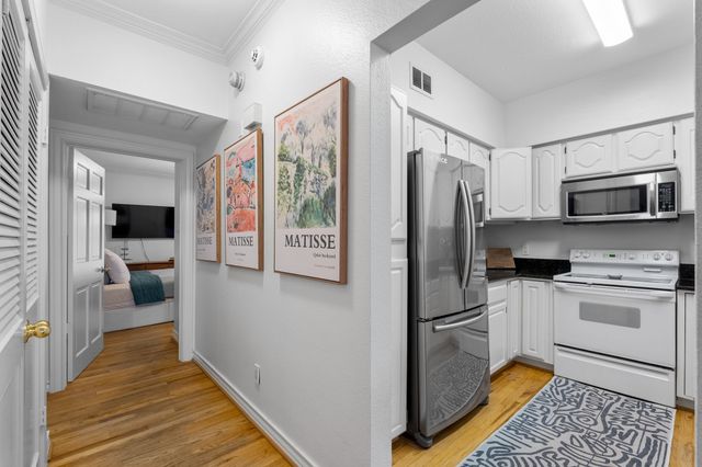 3208 Cole Avenue 1111, Dallas, TX 75204