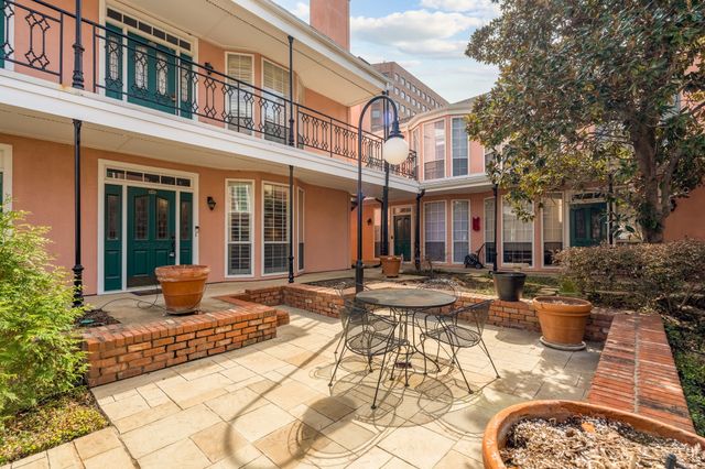 3208 Cole Avenue 1111, Dallas, TX 75204