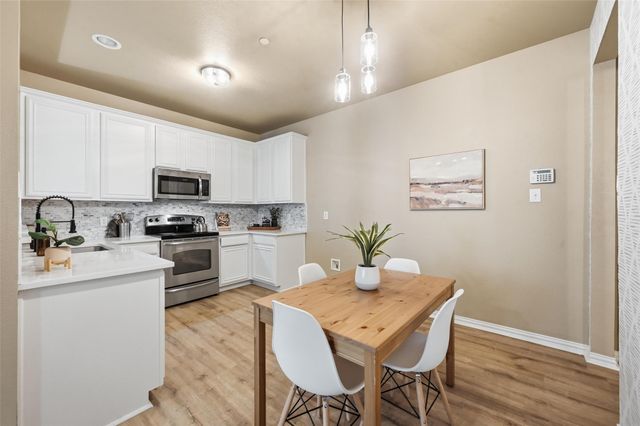 2522 Durango Ridge Drive, Bedford, TX 76021