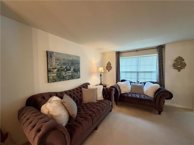 4165 Bunker Hill Drive North, Upper Saucon Twp, PA 18036
