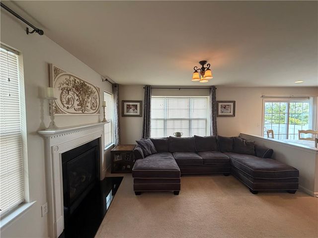 4165 Bunker Hill Drive North, Upper Saucon Twp, PA 18036