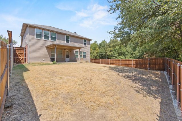 1138 Shearwater Avenue, Aubrey, TX 76227