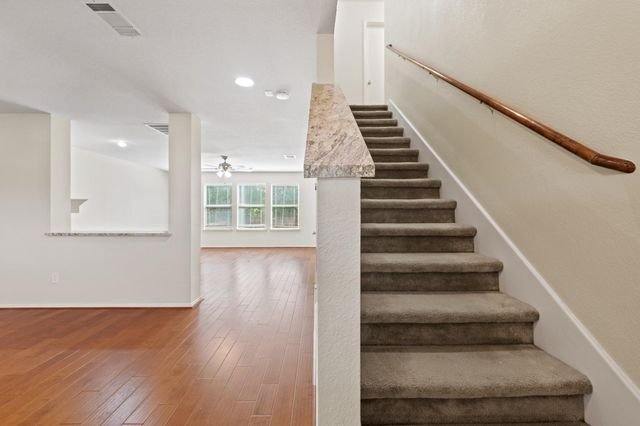 1138 Shearwater Avenue, Aubrey, TX 76227