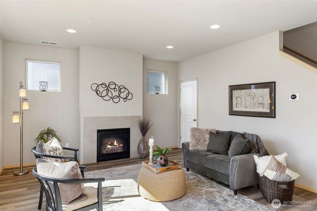 1060 Banyan Street, Bremerton, WA 98310