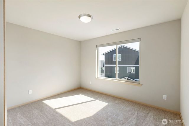 1060 Banyan Street, Bremerton, WA 98310