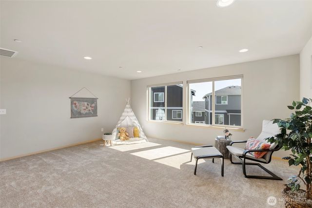 1060 Banyan Street, Bremerton, WA 98310