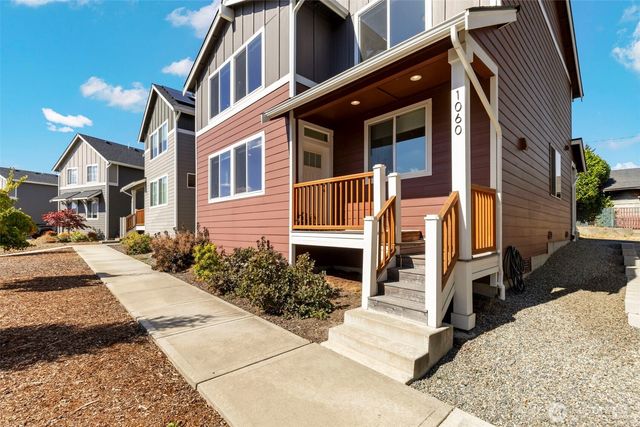 1060 Banyan Street, Bremerton, WA 98310