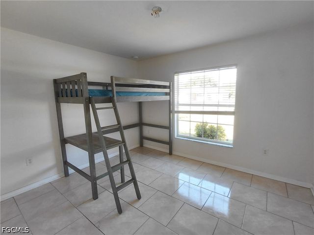 2013 NE 13th PL, Cape Coral, FL 33909