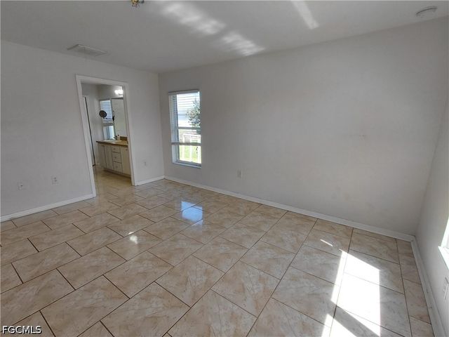 2013 NE 13th PL, Cape Coral, FL 33909