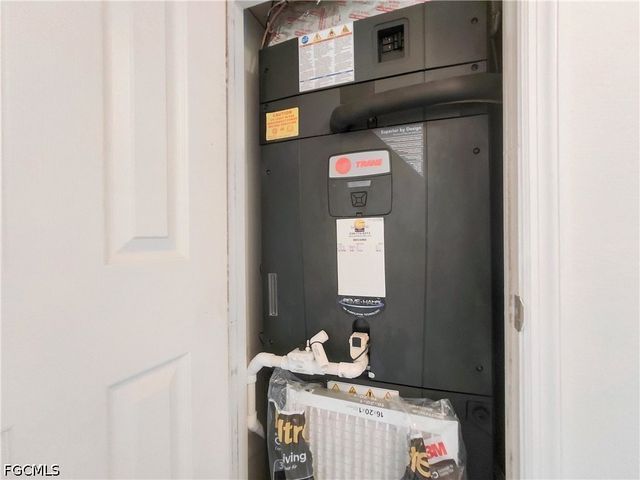 2013 NE 13th PL, Cape Coral, FL 33909