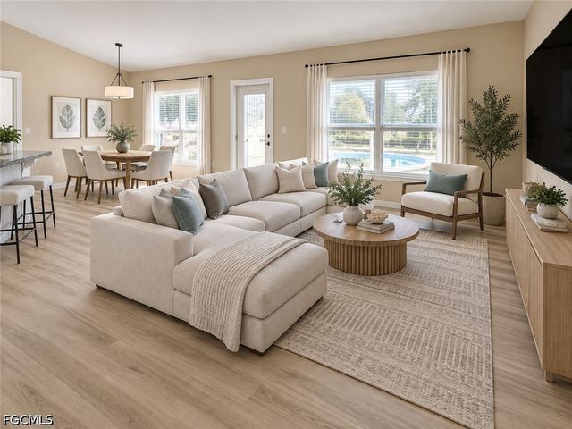2013 NE 13th PL, Cape Coral, FL 33909