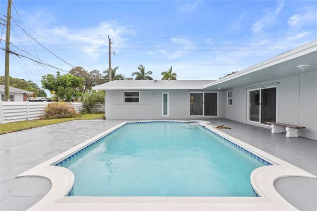 4490 NW 8TH Street, Coconut Creek, FL 33066