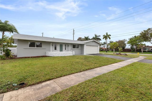 4490 NW 8TH Street, Coconut Creek, FL 33066
