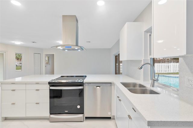 4490 NW 8TH Street, Coconut Creek, FL 33066