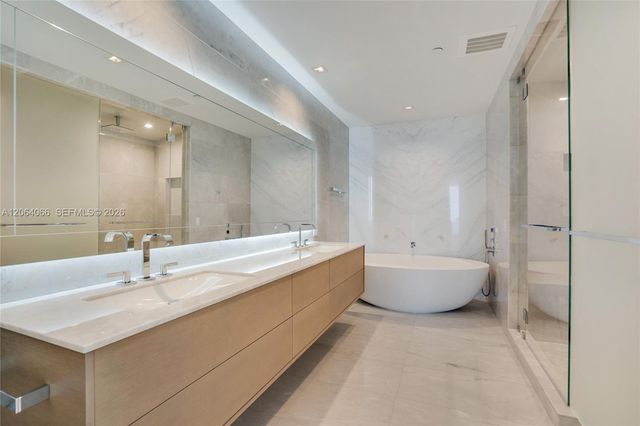 18501 Collins Avenue 1804, Sunny Isles Beach, FL 33160
